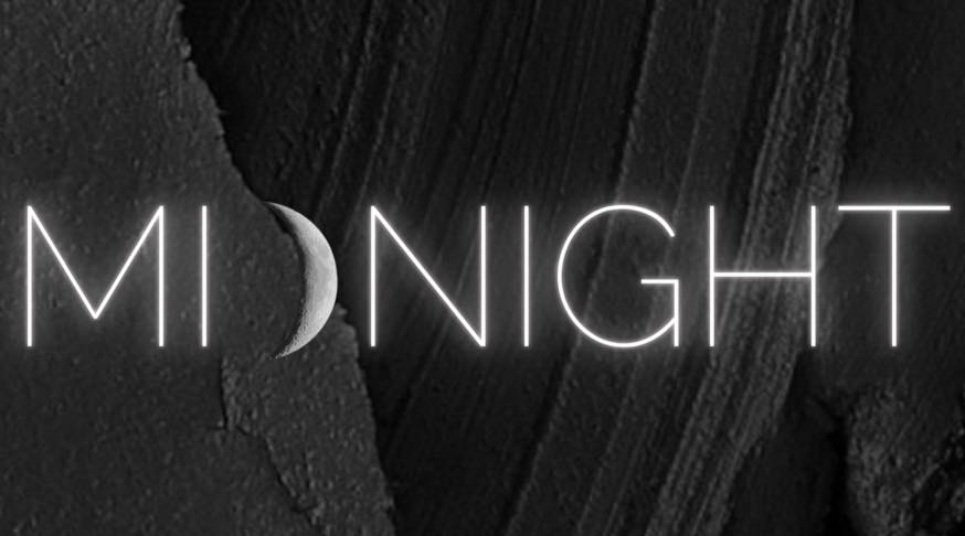 Live music by Midnight Rock Band
